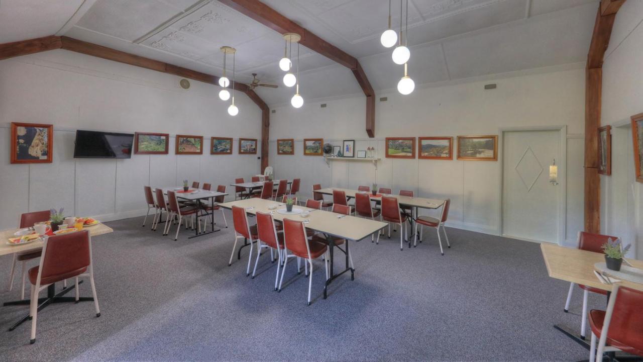 Glen Innes Motel Exterior photo
