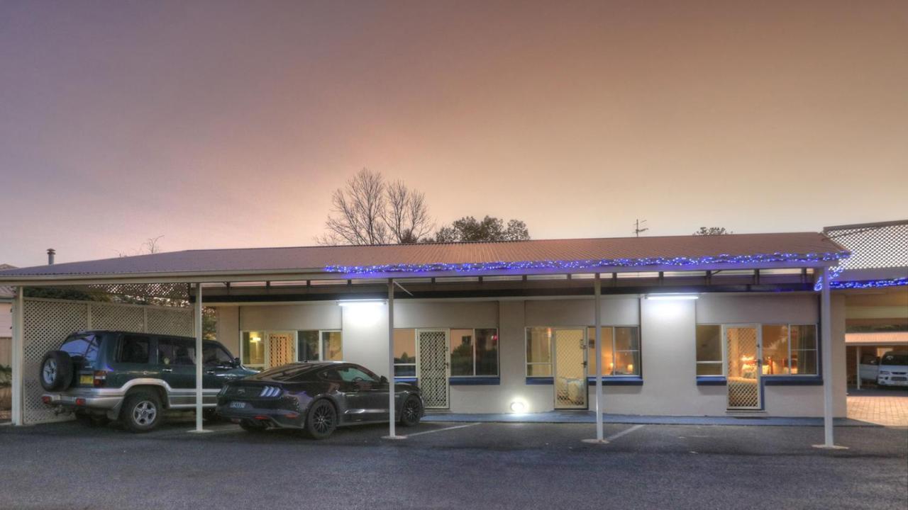 Glen Innes Motel Exterior photo